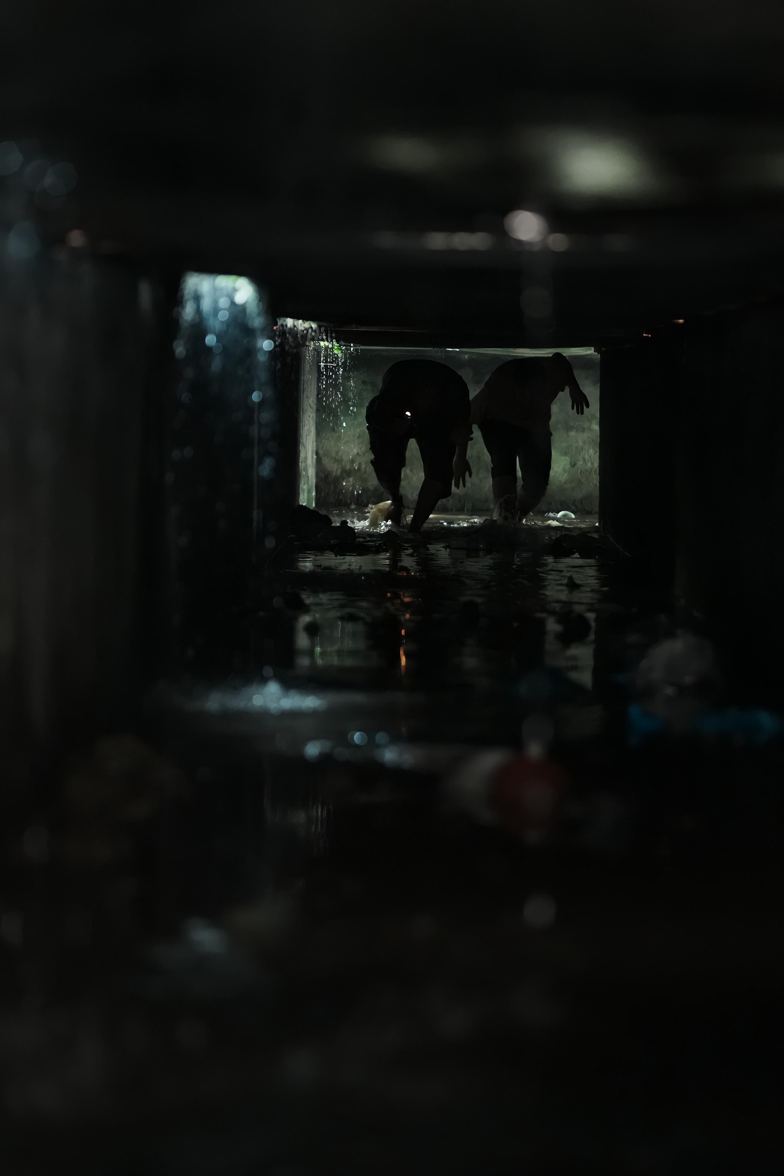 'Thiên đường máu': Khi giấc mơ đổi đời được đánh đổi bằng máu và nước mắt