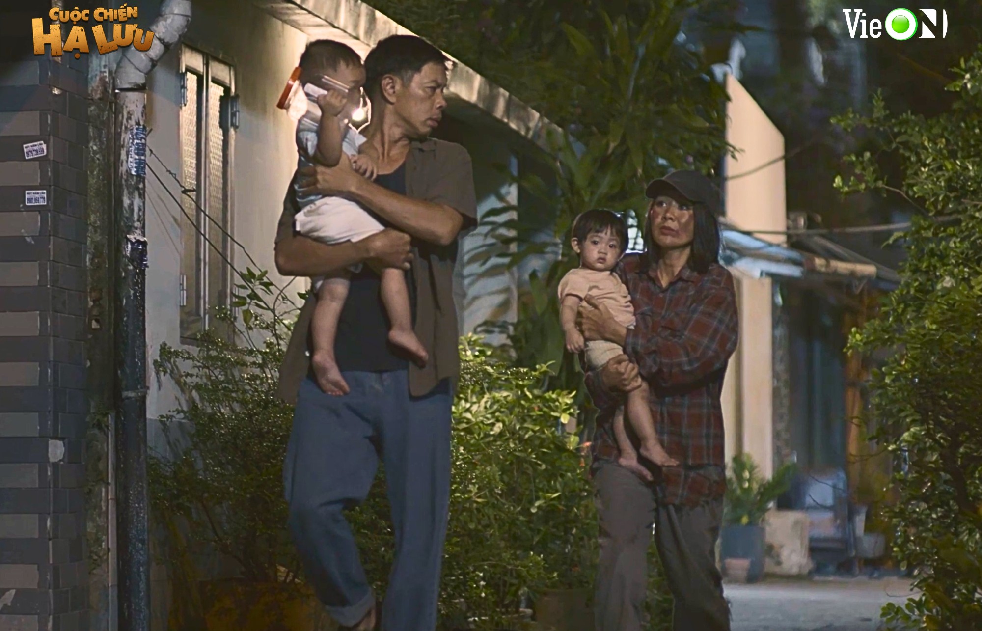 'Cuộc chiến hạ lưu' đạt 100 triệu view, diễn xuất của Thái Hòa nhận cơn bão lời khen