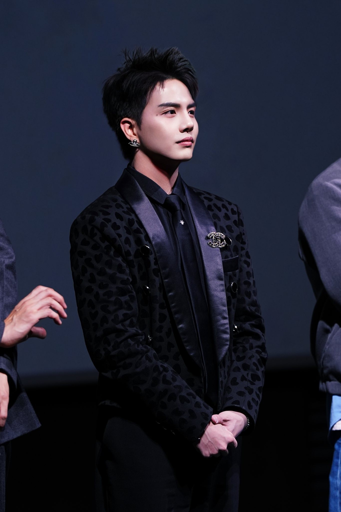 Duy Khánh gây chú ý tại sự kiện phim ở Hàn Quốc, hội ngộ loạt tài tử Kbiz