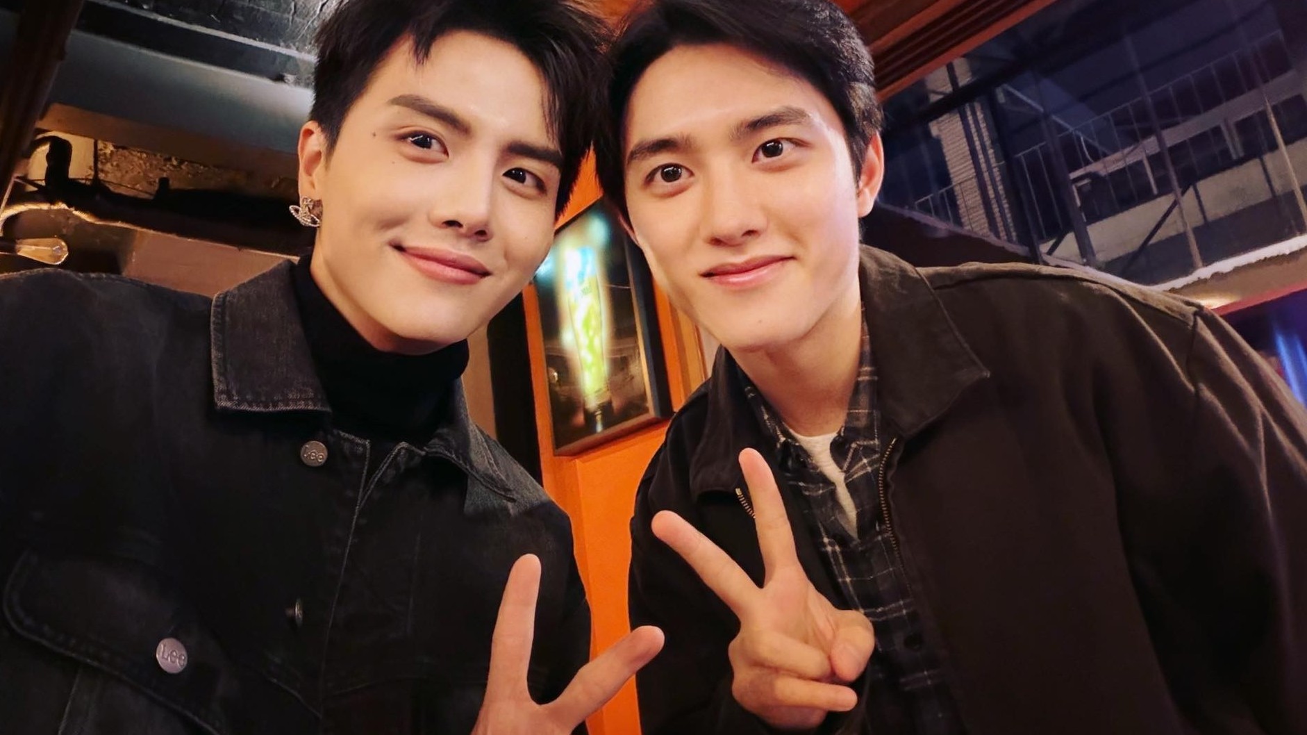 Duy Khánh gây chú ý tại sự kiện phim ở Hàn Quốc, hội ngộ loạt tài tử Kbiz