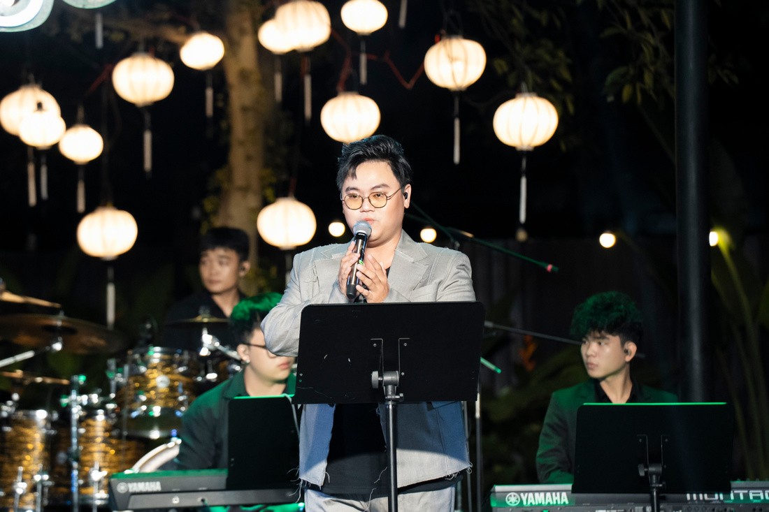 'Hoàng tử chuyện tình' Thảo Trần phấn đấu trở thành một dấu ấn đẹp từ 'Chuyện tình show'