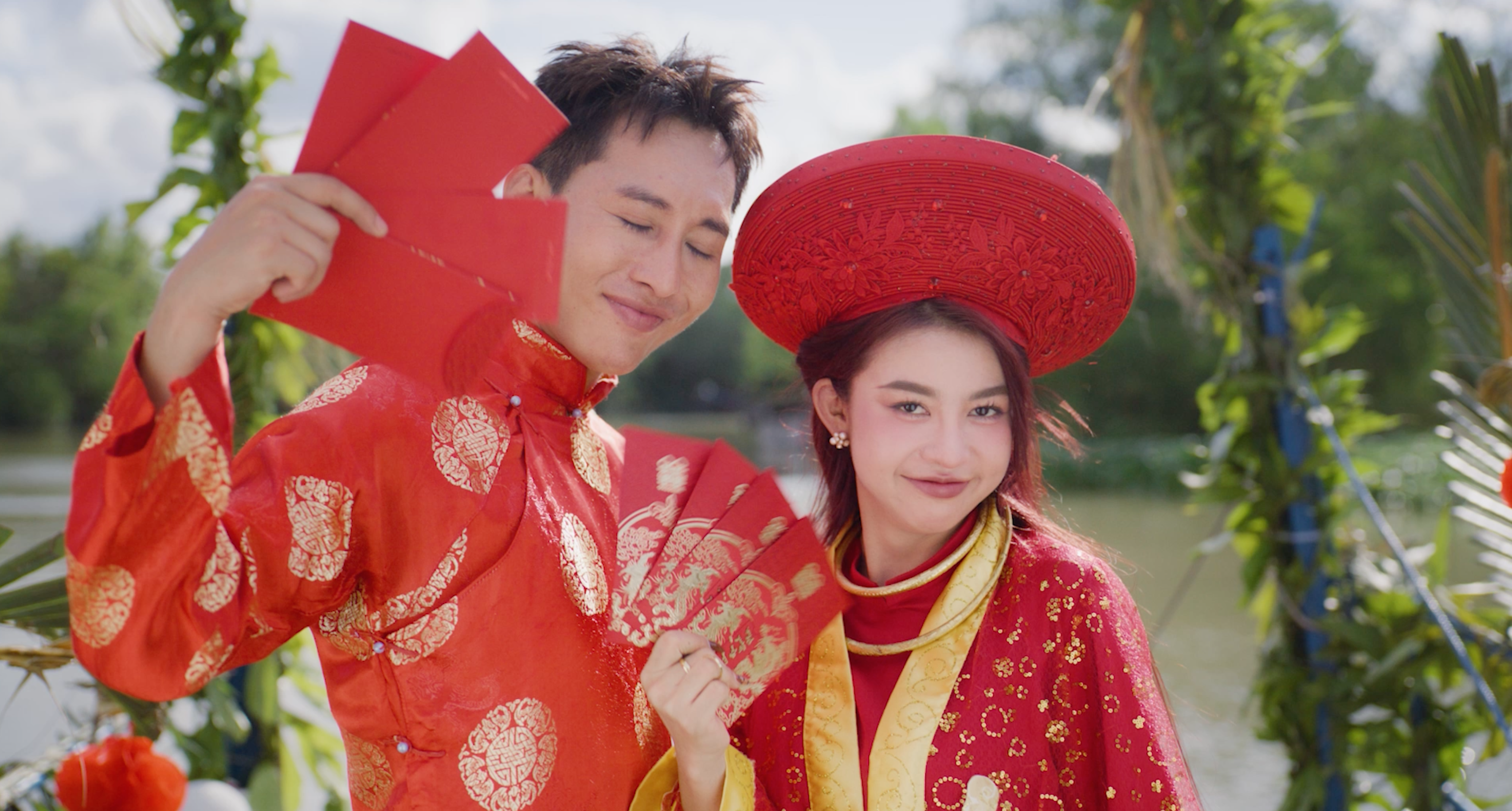 MV 'Sợi chỉ hồng' - Nét chấm phá cực duyên dáng của phim điện ảnh 'Cưới vợ cho cha'