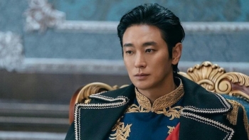 Vừa tung tạo hình, bom tấn mới của Joo Ji Hoon đã bị 'ném đá'