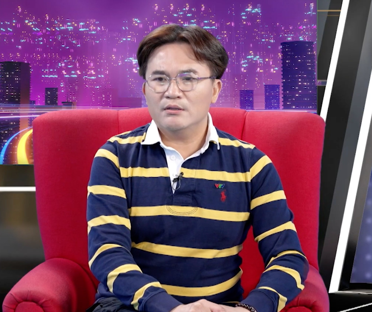 'Người đẹp bản lĩnh' Giáng Ngọc biết yêu năm 18 tuổi, tuyên bố 'cho vàng cũng không dám làm lại'