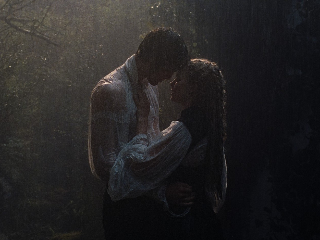 'Đồi gió hú': Xứng danh tác phẩm được chờ đợi nhất đầu năm 2026