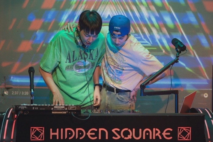 'Anh trai say xe': Phim hài tuyệt đỉnh với 4 chàng trai tuyệt mỹ