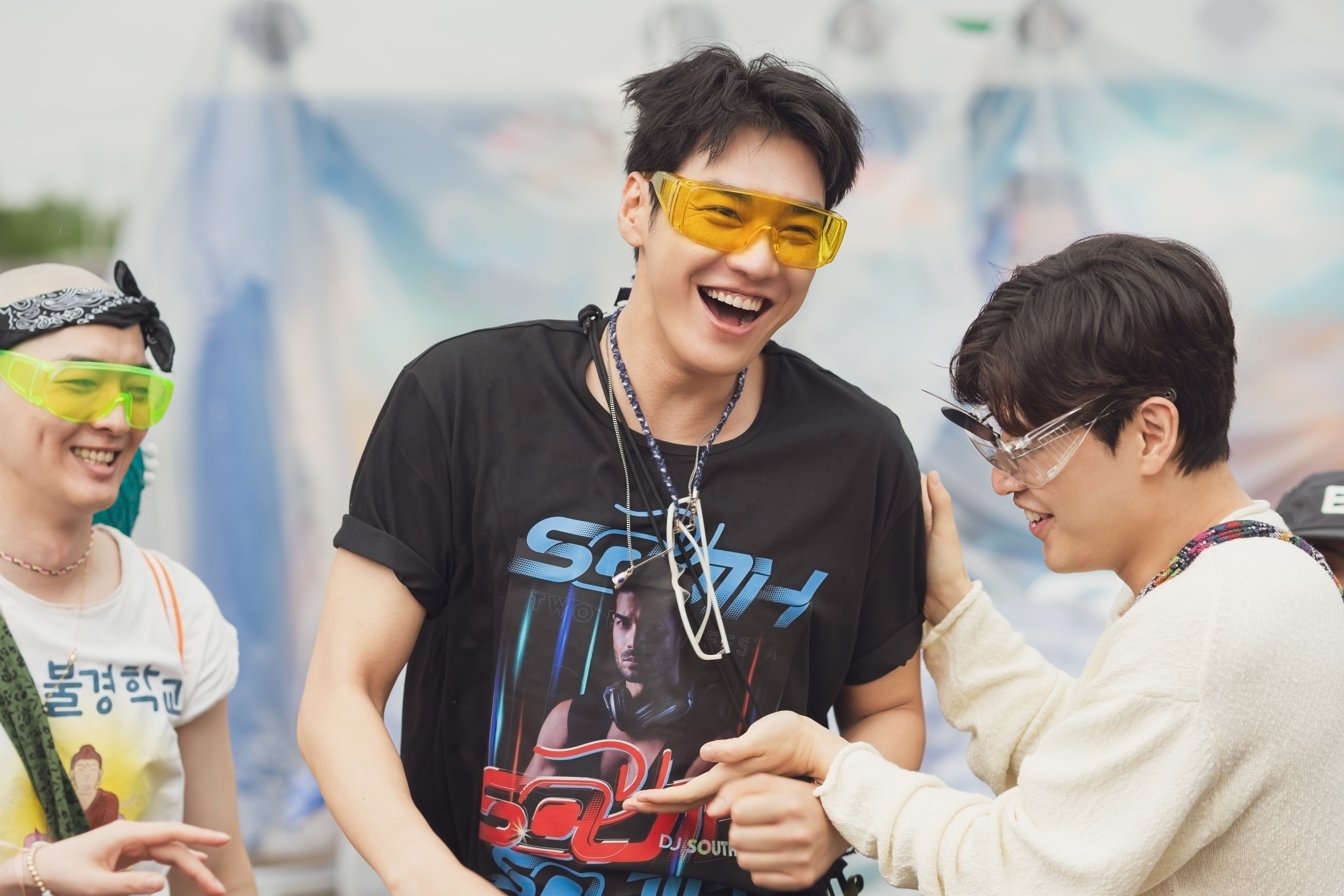 'Anh trai say xe': Phim hài tuyệt đỉnh với 4 chàng trai tuyệt mỹ