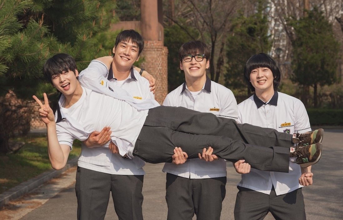 'Anh trai say xe': Phim hài tuyệt đỉnh với 4 chàng trai tuyệt mỹ