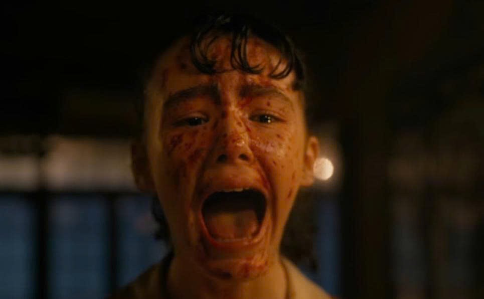 'Welcome to Derry' - Bắt lỗi những chi tiết gây khó hiểu