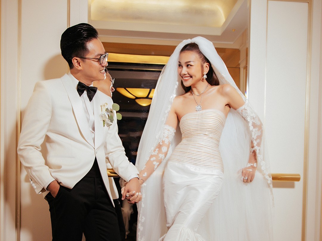 Thanh Hằng có những gì ở cột mốc kỷ niệm 2 năm cưới Trần Nhật Minh?