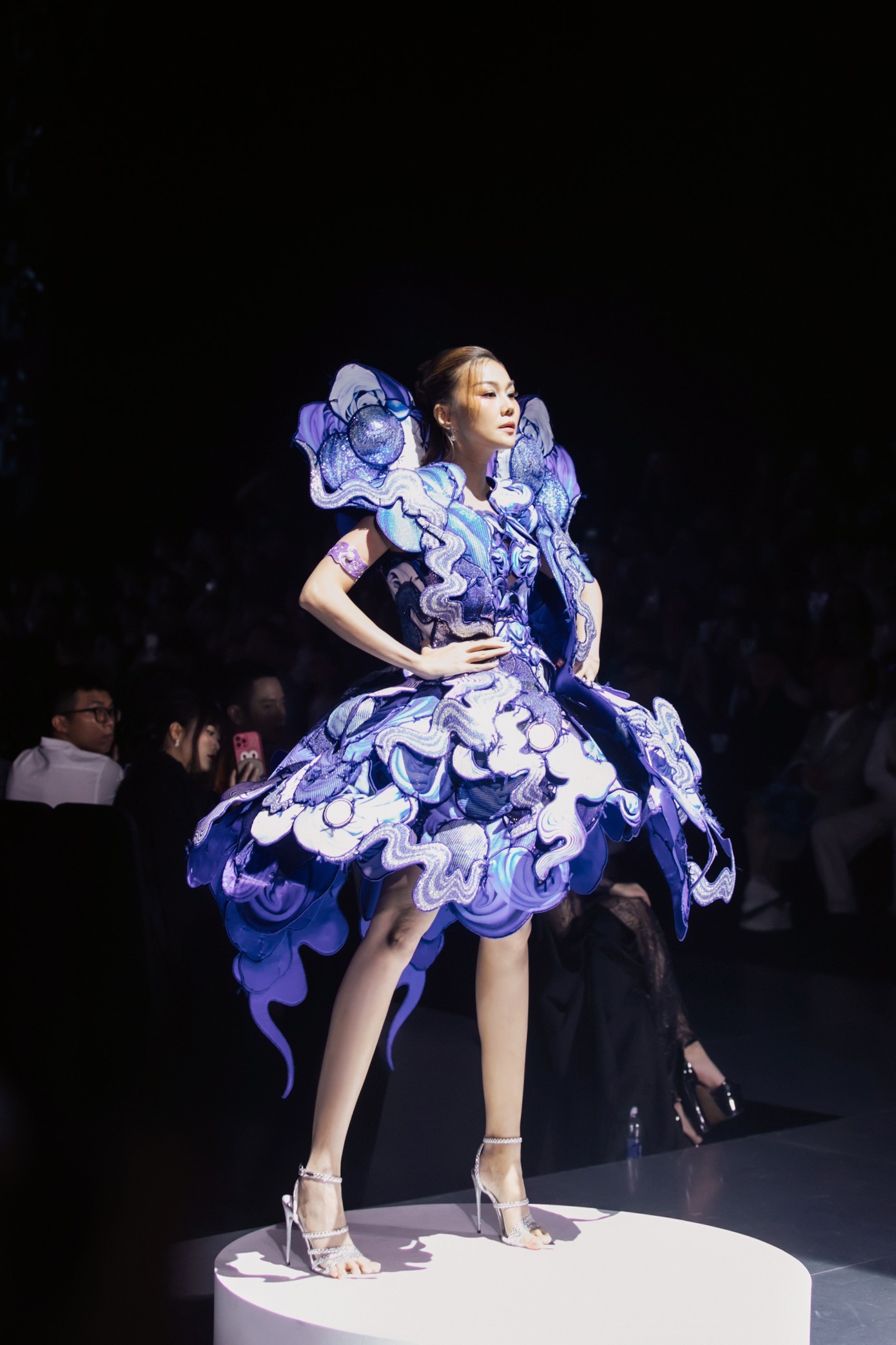 Thanh Hằng có những gì ở cột mốc kỷ niệm 2 năm cưới Trần Nhật Minh?