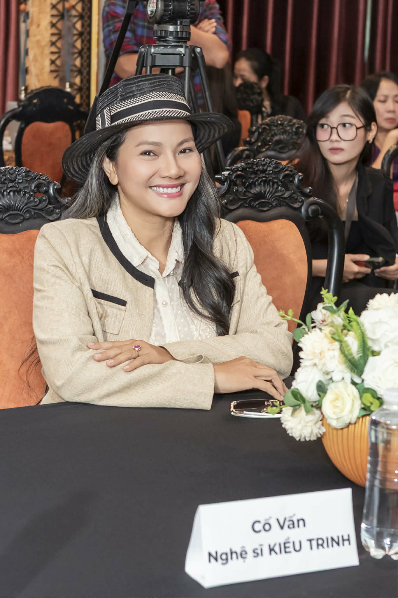 Dàn nghệ sĩ nổi tiếng cùng đạo diễn Bằng Phan casting diễn viên cho phim điện ảnh 'Nhà mồ'