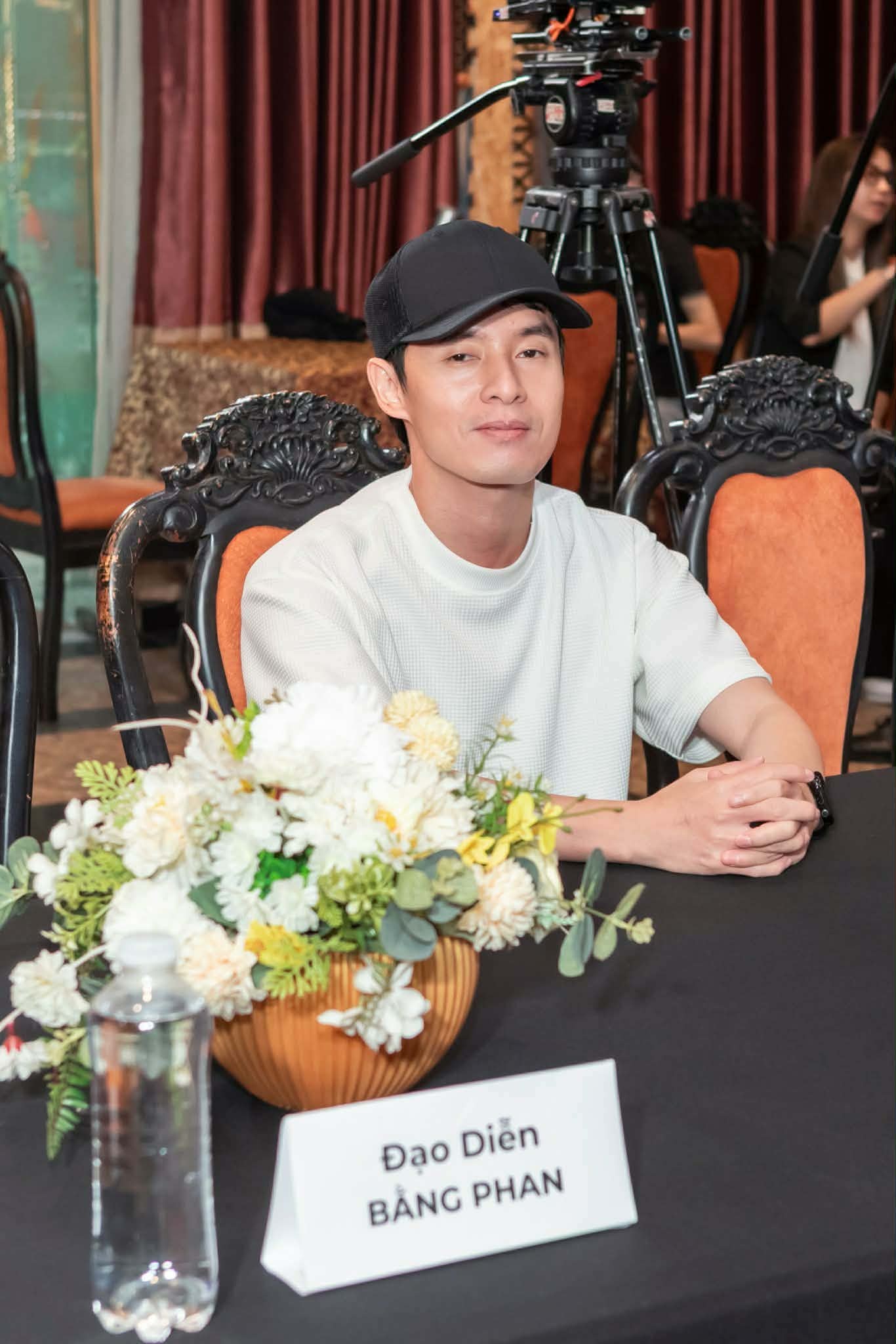 NSƯT Kim Tuyến cùng đạo diễn Bằng Phan casting diễn viên cho phim điện ảnh 'Nhà mồ'