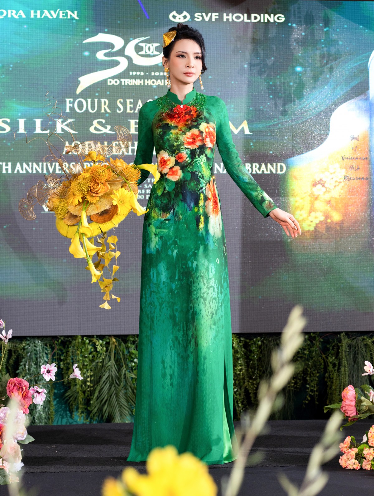 Áo dài Việt: Biểu tượng văn hóa dân tộc, tỏa sáng trên sân khấu thế giới cùng Hoa hậu Lala Guseynzade