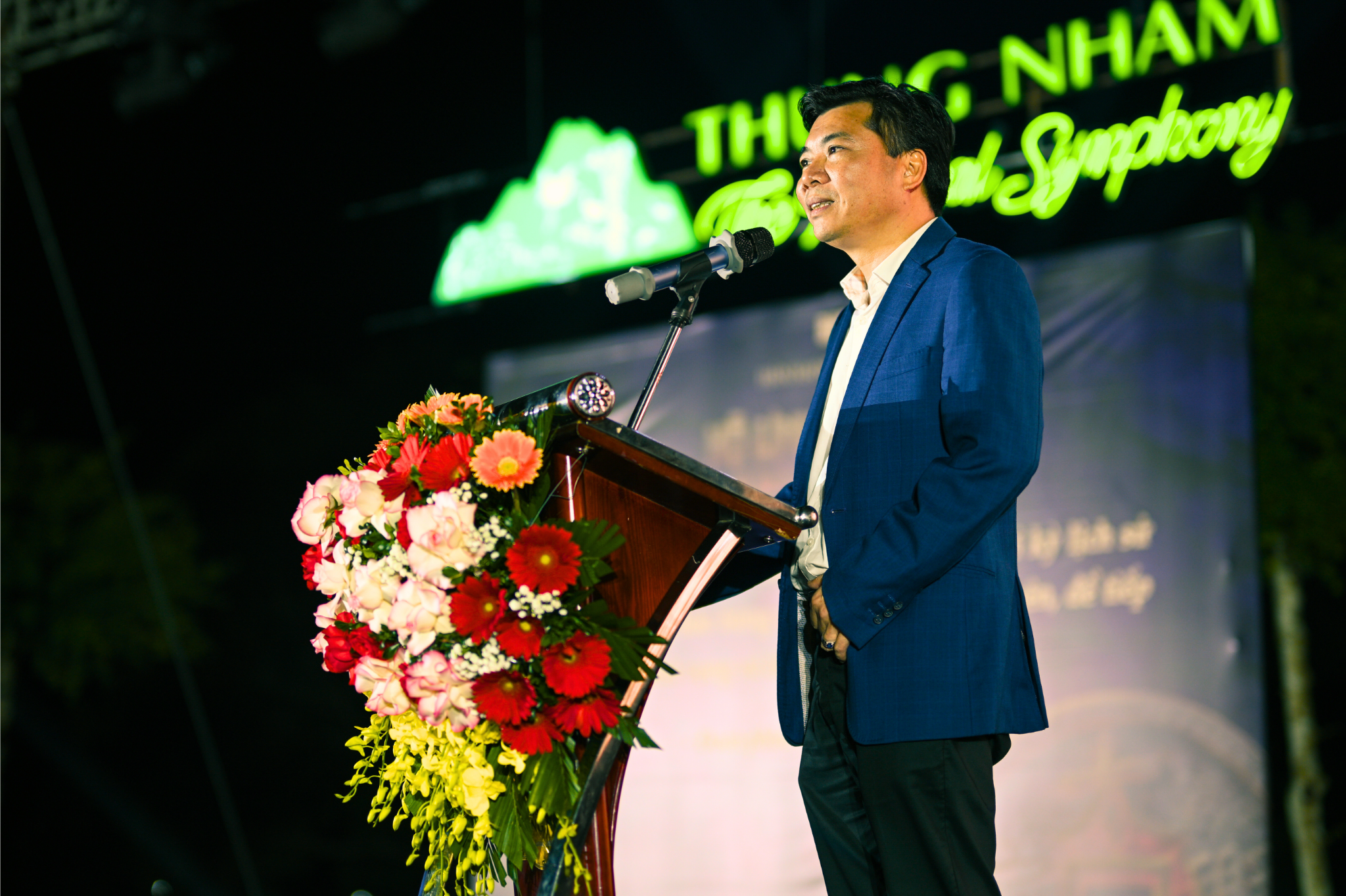 Ninh Bình đón đoàn phim 'Hộ linh tráng sĩ - Bí ẩn mộ vua Đinh' bằng lễ ra quân hoành tráng