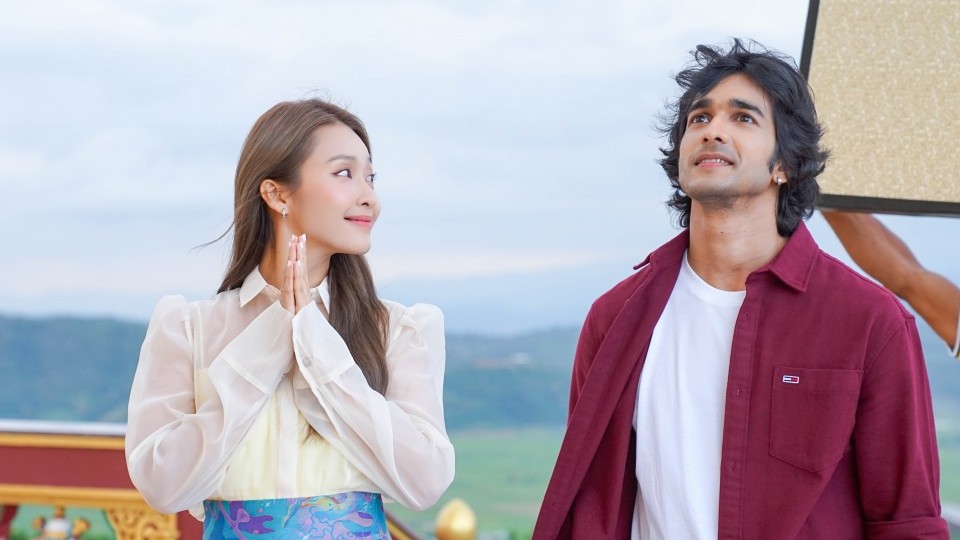 Bất ngờ với 'tình mới' điển trai của Khả Ngân trong phim tình cảm Việt - Ấn