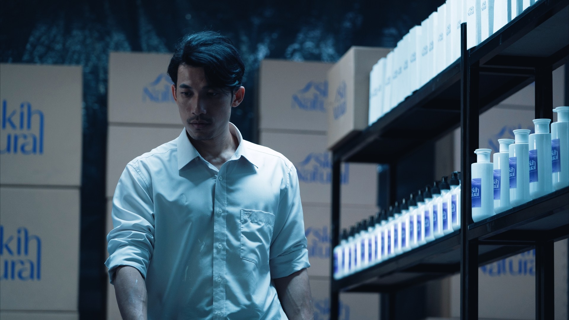 'Bẫy tiền' phơi bày mặt tối của thời đại 4.0 - Khi công nghệ tối tân cũng là cạm bẫy nguy hiểm trong xã hội