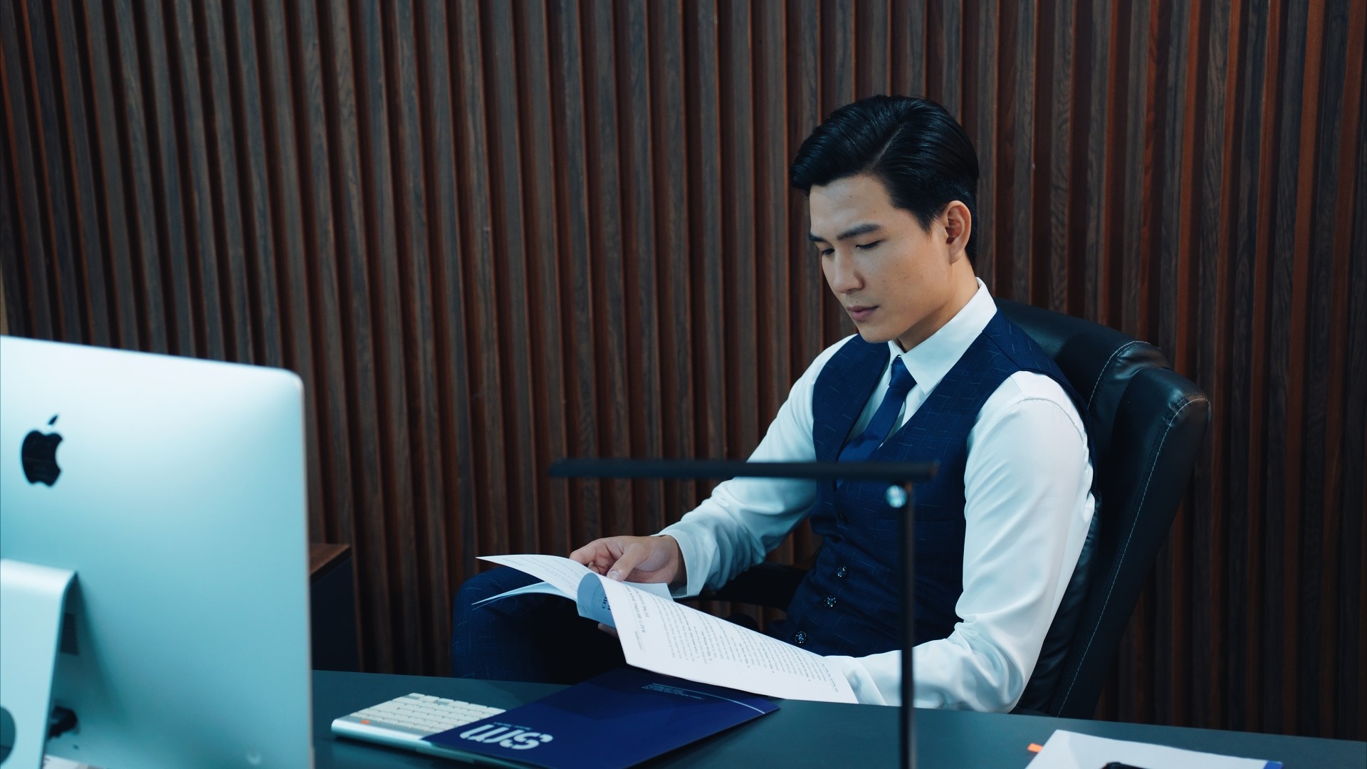 'Bẫy tiền' phơi bày mặt tối của thời đại 4.0 - Khi công nghệ tối tân cũng là cạm bẫy nguy hiểm trong xã hội