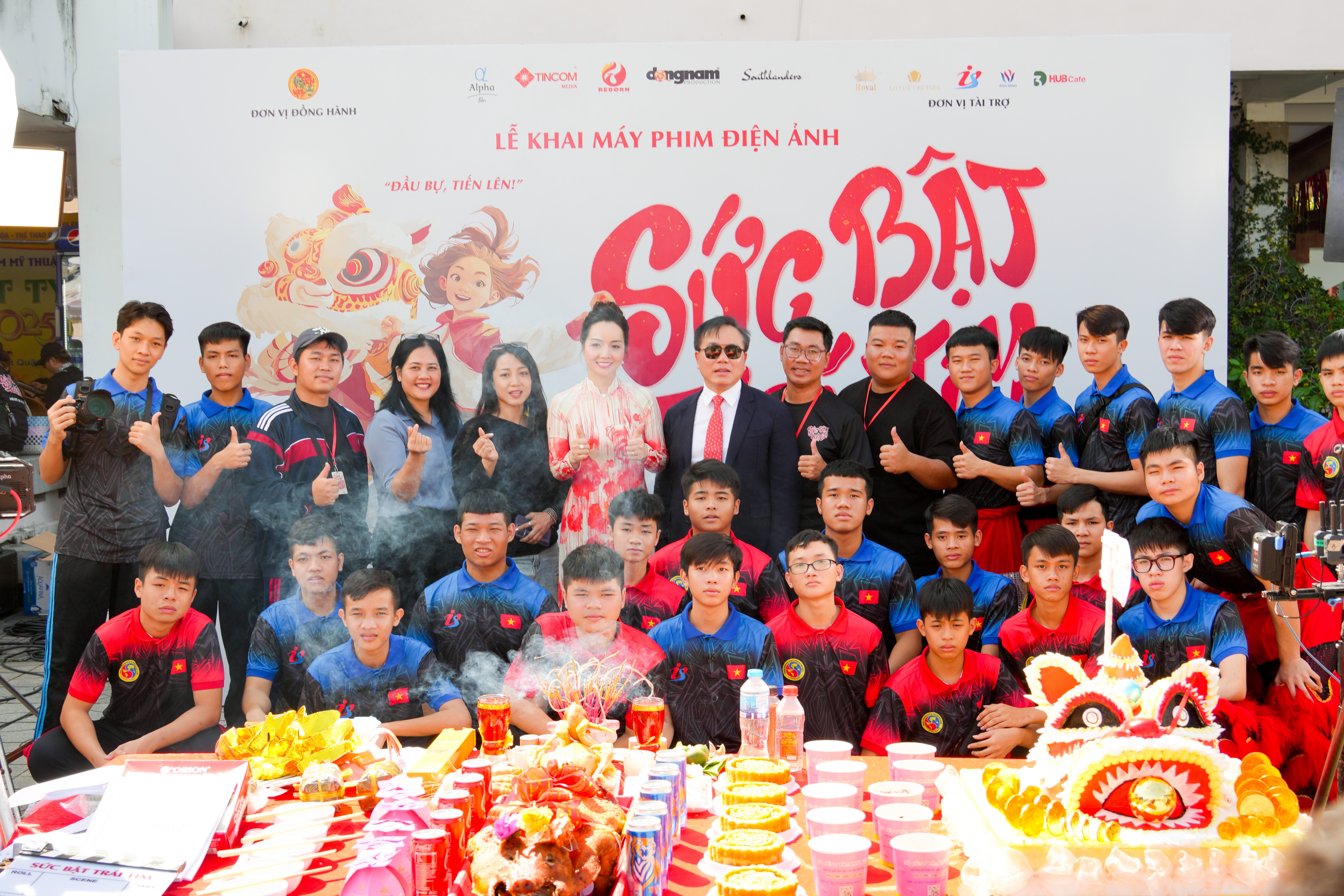 Lễ khai máy 'Sức bật trái tim': Khi Lân Sư Rồng trở thành biểu tượng văn hóa Việt được tôn vinh trên phim điện ảnh!