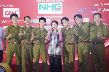 Dàn sao Việt xuất hiện tại thảm đỏ Liên hoan phim Việt Nam lần thứ 24