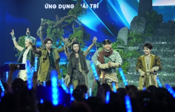 'Anh trai 'Say Hi' 2025' tập 11: Anh trai B Ray biến nỗi đau thành âm nhạc, team Vũ Cát Tường hứa hẹn tạo cú nổ mới tại Live Stage 4