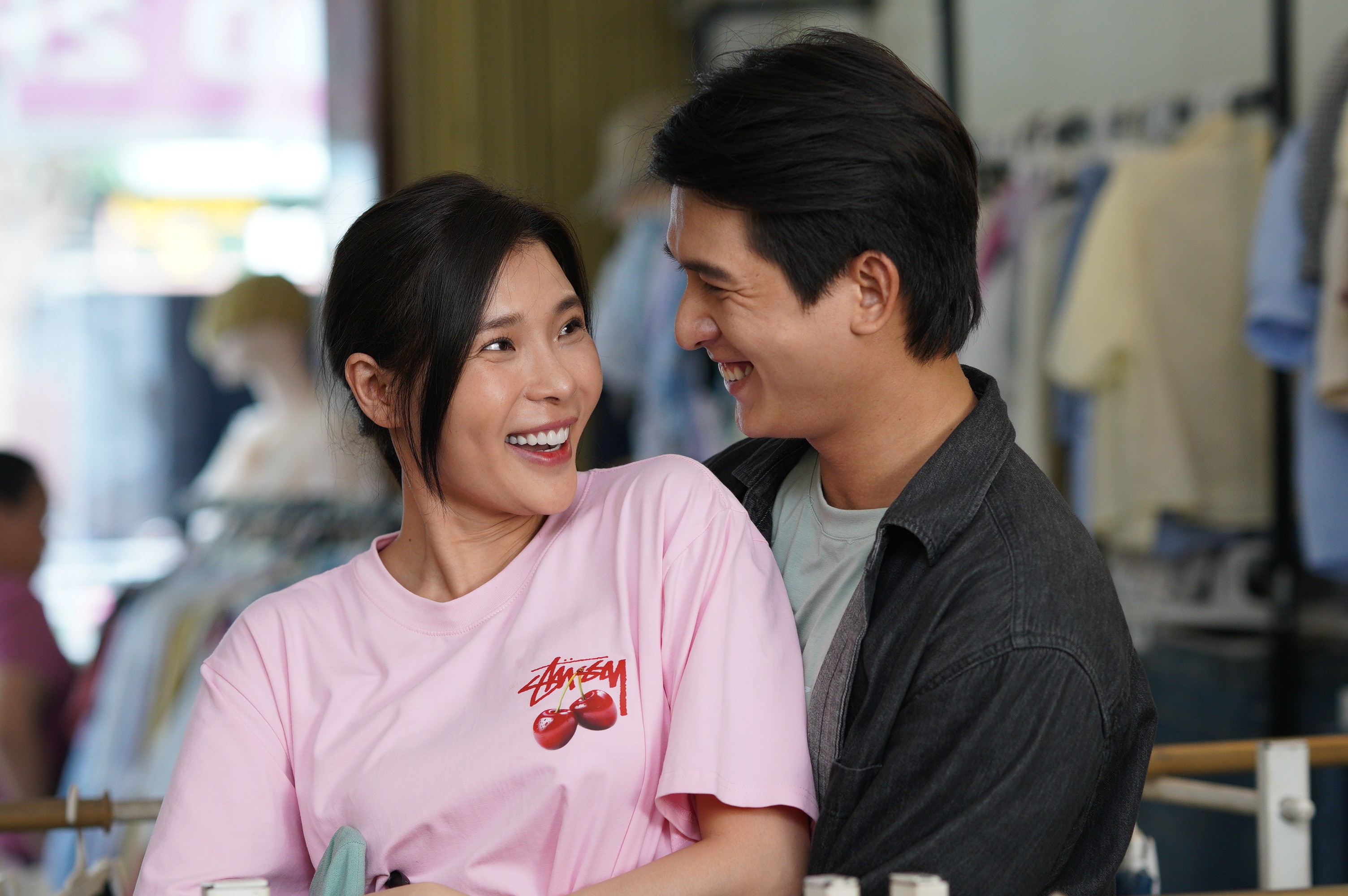 Bộ ba 'nấu xói' trong 'Cưới vợ cho cha' khiến ông Sáu Sếu Hữu Châu và bà hai Hành Hồng Vân cạn lời