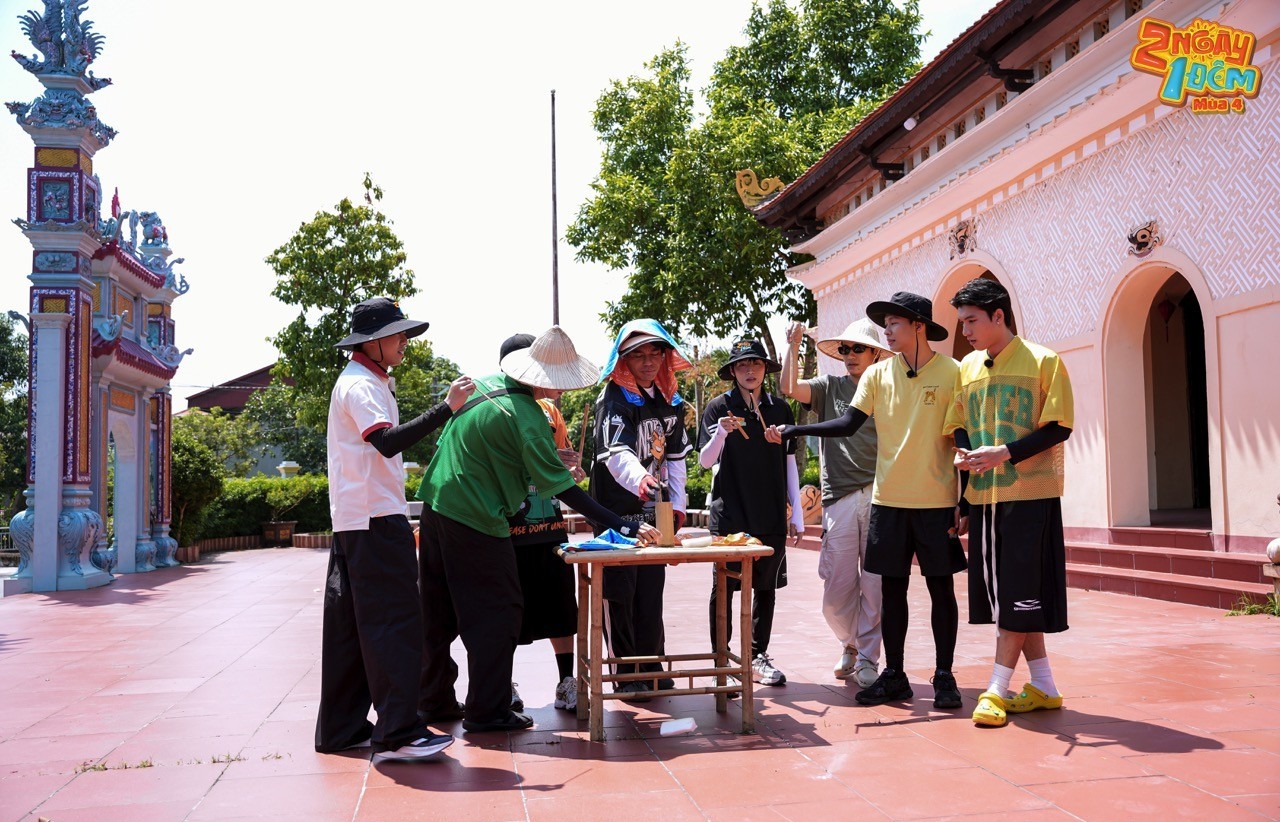 '2 ngày 1 đêm': Kiều Minh Tuấn - Dương Lâm kiếm chuyện với mẹ già Trường Giang, 'ganh tỵ' út Hiếu