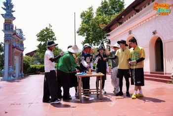 '2 ngày 1 đêm': Kiều Minh Tuấn - Dương Lâm kiếm chuyện với mẹ già Trường Giang, 'ganh tỵ' út Hiếu