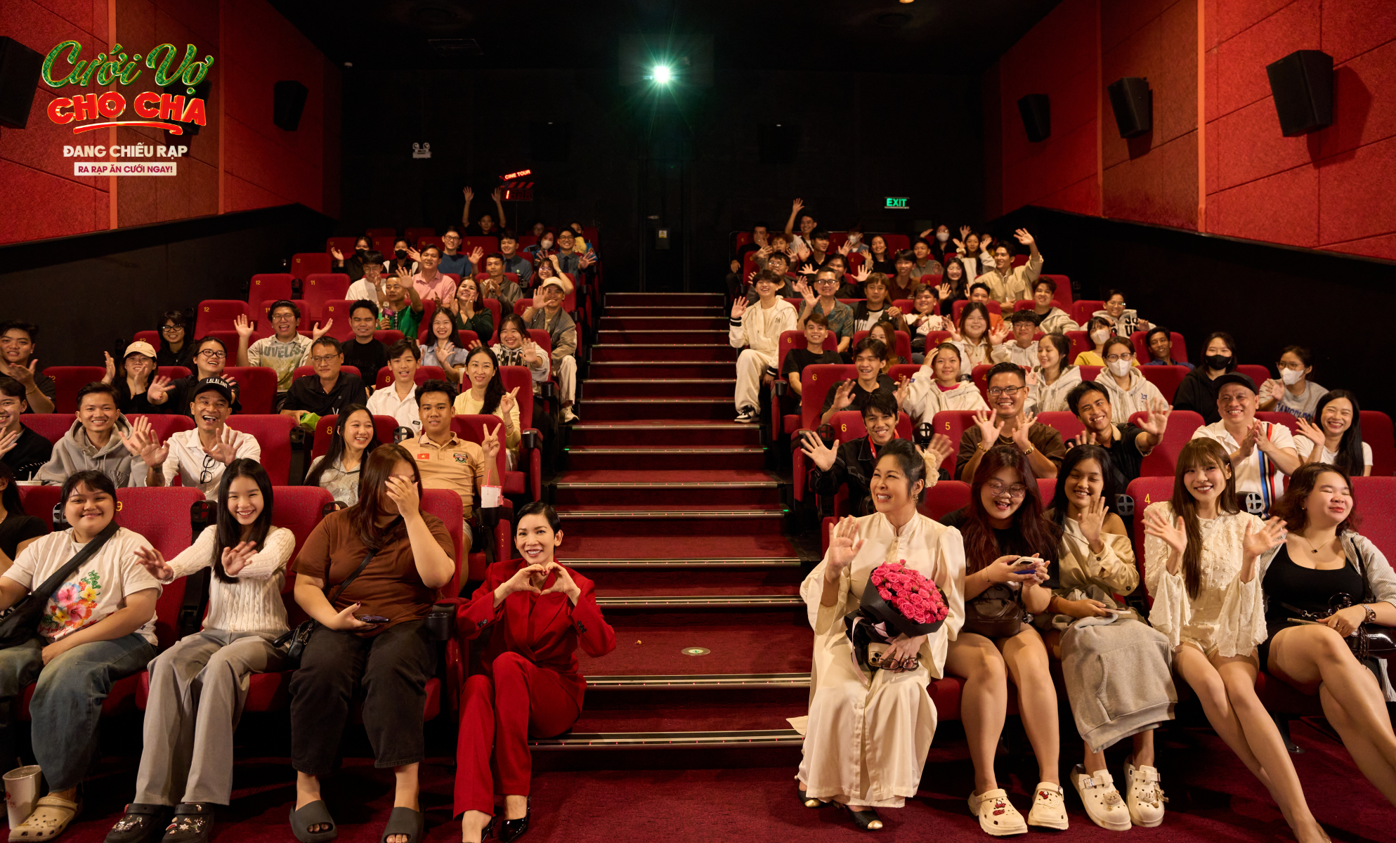 Cinetour 'Cưới vợ cho cha': Gặp gỡ khán giả miền Tây, lan tỏa yêu thương gia đình