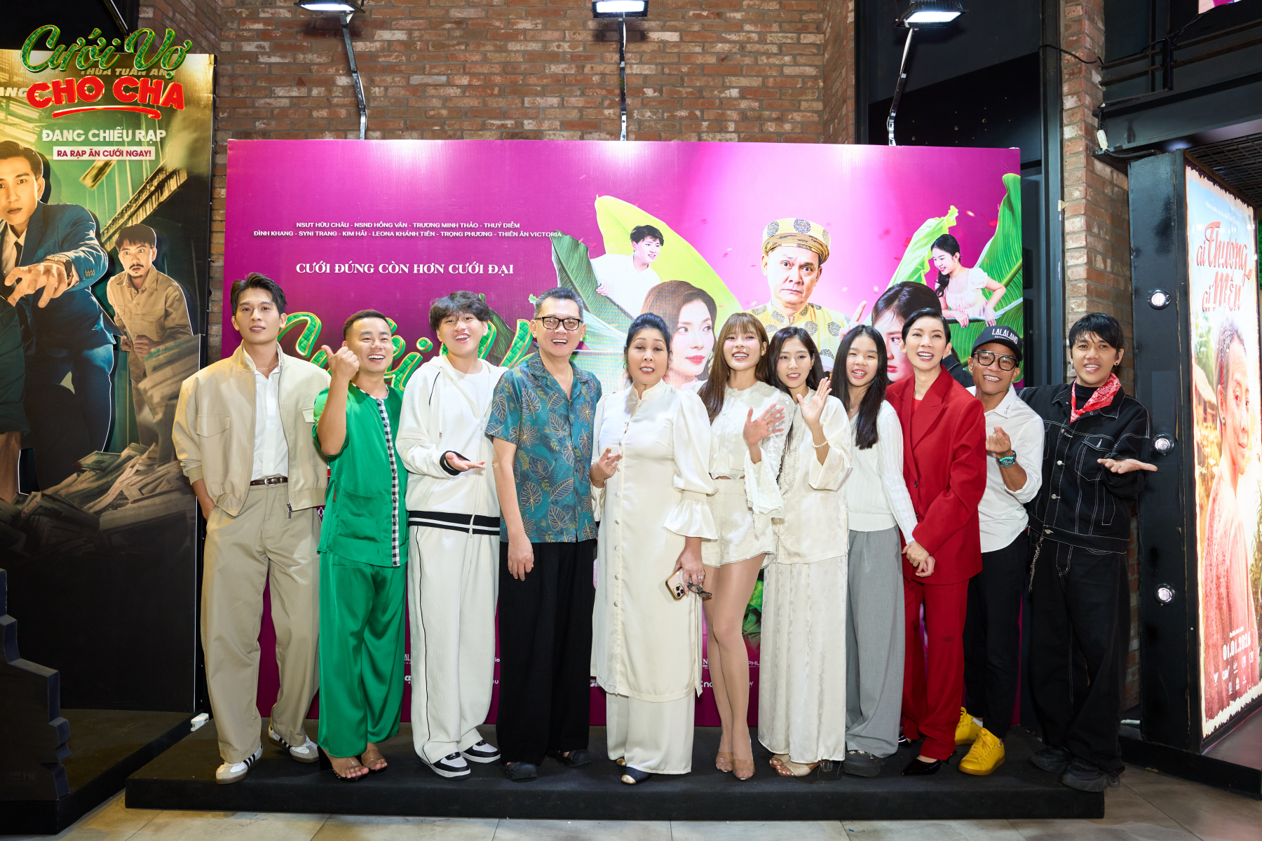 Cinetour 'Cưới vợ cho cha': Gặp gỡ khán giả miền Tây, lan tỏa yêu thương gia đình