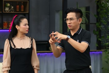 Nghệ sĩ Đình Toàn hóa nhân viên thử việc lâu năm trong 'Tám công sở - Tổ phản hồi 404'