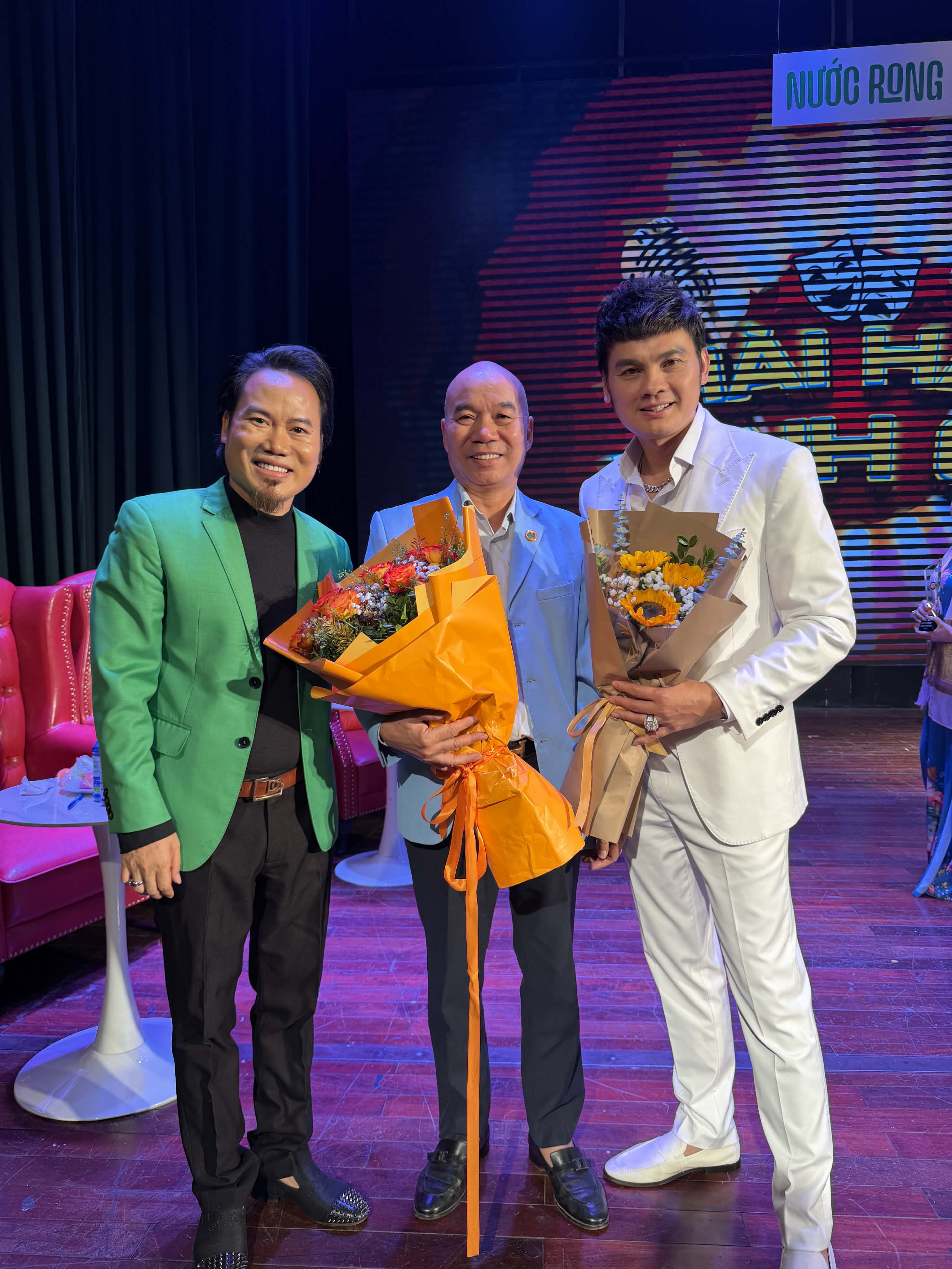 NSƯT Kim Tiểu Long về nước, bất ngờ làm giám khảo 'Hài hát tình ca'