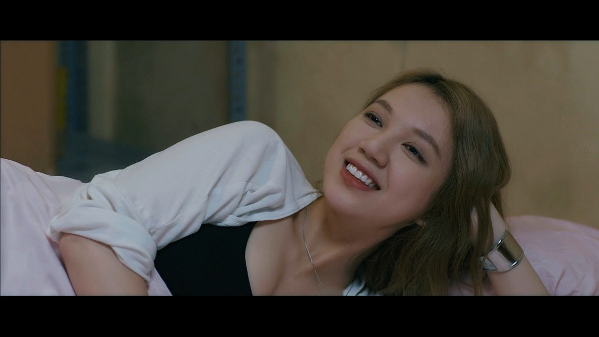 NSƯT Hoàng Hải và NSƯT Kiều Anh: Lần đầu đóng cặp vợ chồng bất ổn ăn ý đến bất ngờ