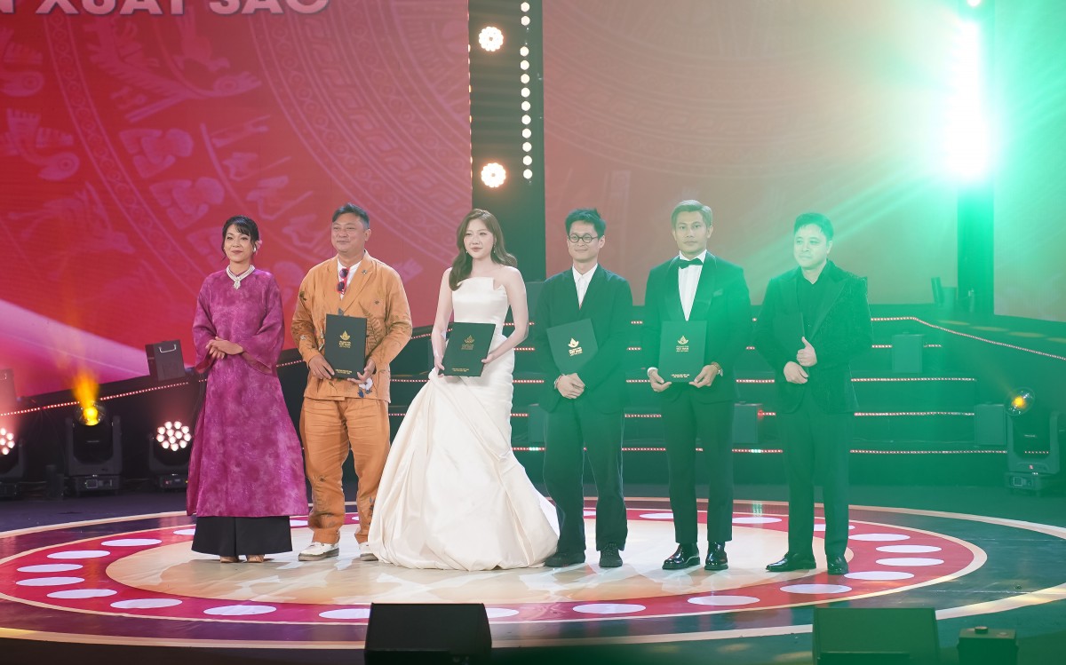 Mưa đỏ lên ngôi cao nhất tại Liên hoan phim Việt Nam lần thứ 24