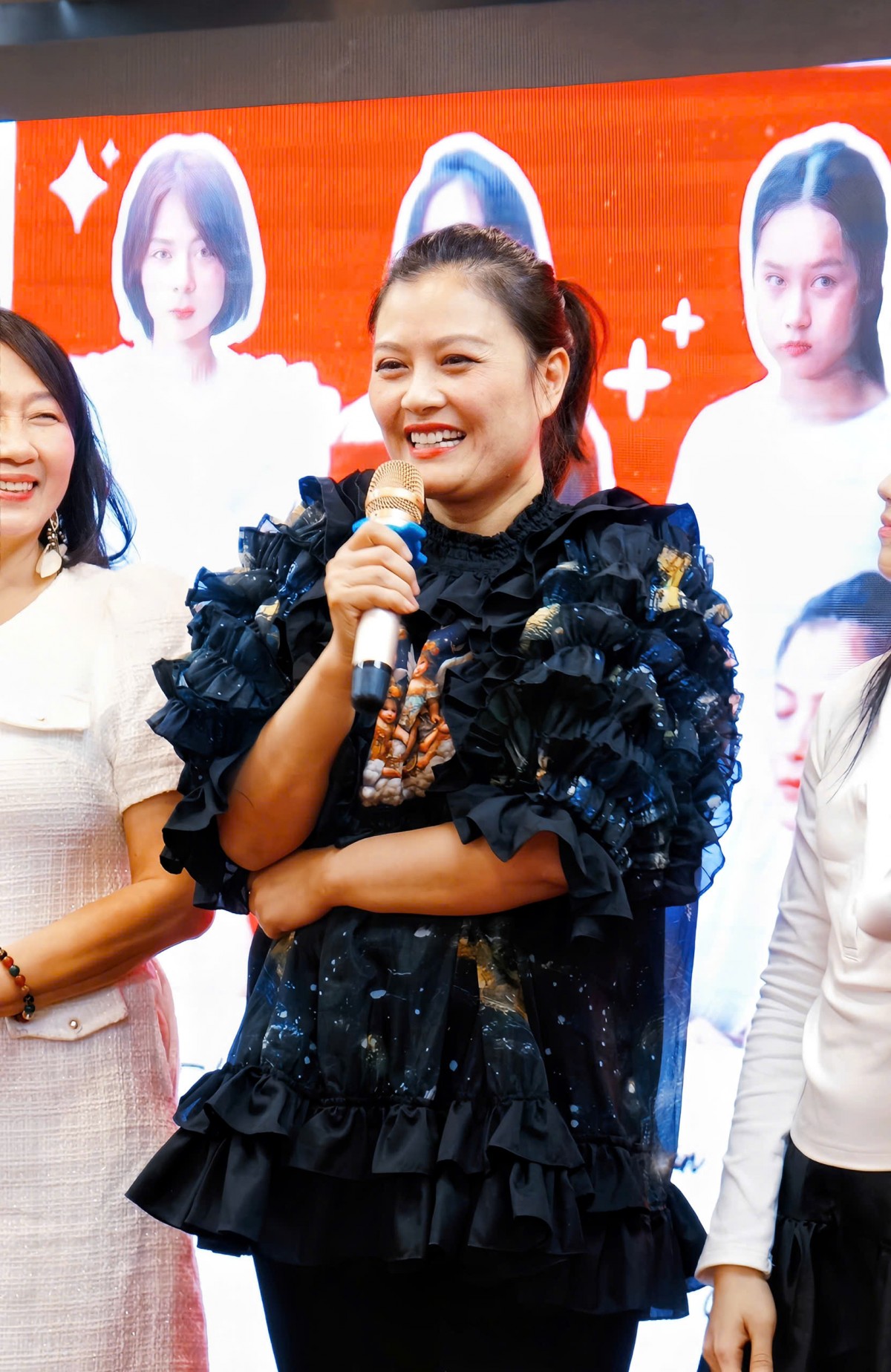 Diễn viên Bá Cường xuất hiện tại sự kiện ra mắt 'Ngõ Nữ Quyền'