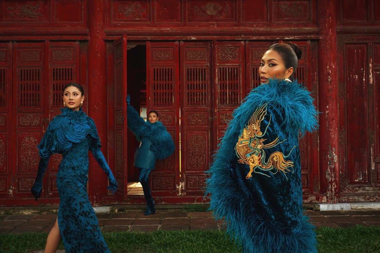 NTK Lê Thanh Hòa và đạo diễn Long Kan đồng hành cùng show thời trang 'Hello Cosmo From Vietnam' mùa 2 tại Huế