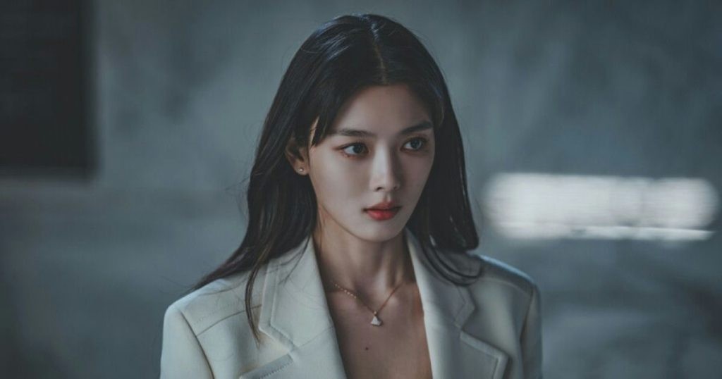 'Em gái quốc dân' Kim Yoo Jung lột xác thành phản diện thế hệ mới trong 'Dear X'