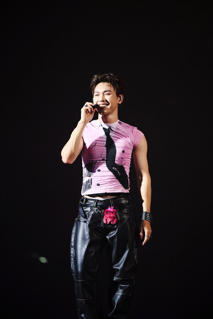 Jsol biến sân khấu 'MBillion' thành 'vũ trụ mèo hồng': 4 tuần để hoàn thiện sân khấu 45 phút chuẩn mini-concert đa giác quan