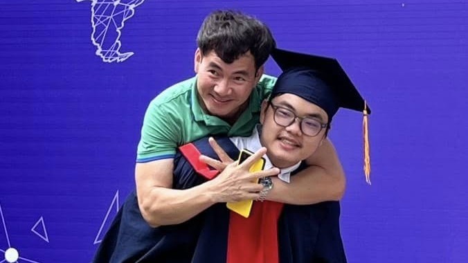 Bi béo 'gây bão' mạng xã hội: dân tình khâm phục sự thông minh, đáng yêu ở tuổi 16