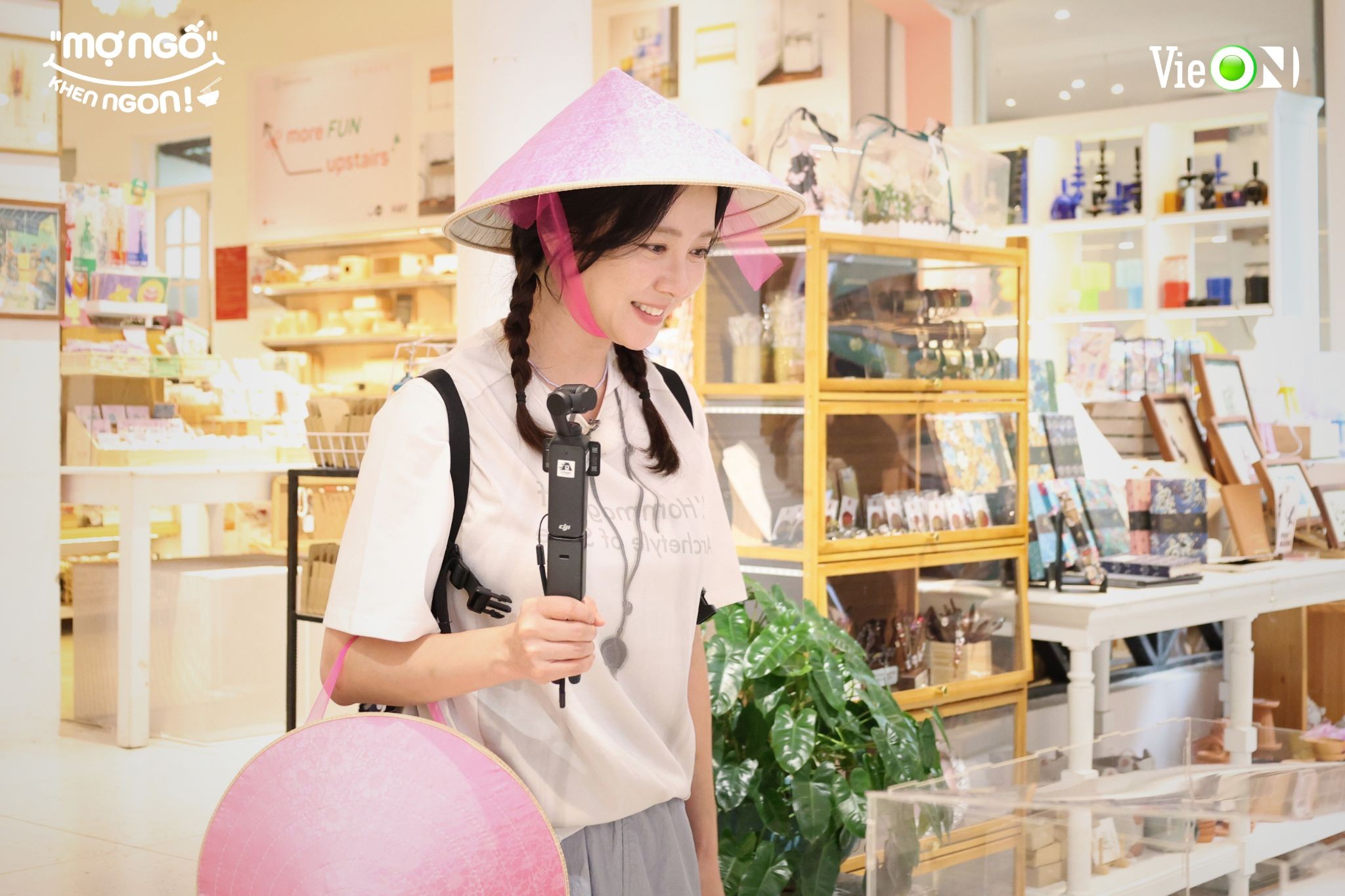 VieON hợp tác với đài JTBC, phát sóng độc quyền show 'Mợ ngố' khen ngon!' của Song Ji Hyo