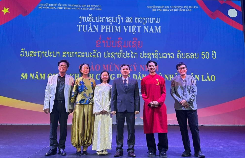 Khán giả tại Lào phần khích với 'Địa đạo: Mặt trời trong bóng tối'