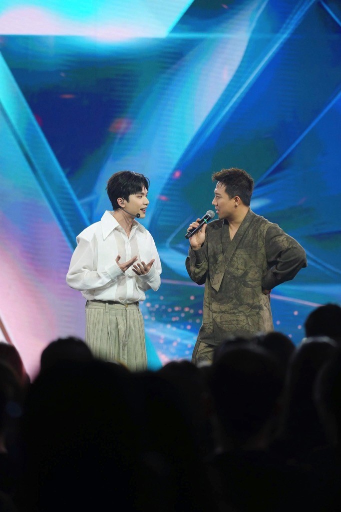 'Anh trai 'Say Hi' 2025' tập 13: Anh trai B Ray trở về với sức mạnh nguyên bản, mang giọng ca Amee dự kiến khuấy đảo sân khấu 'Say Hi'