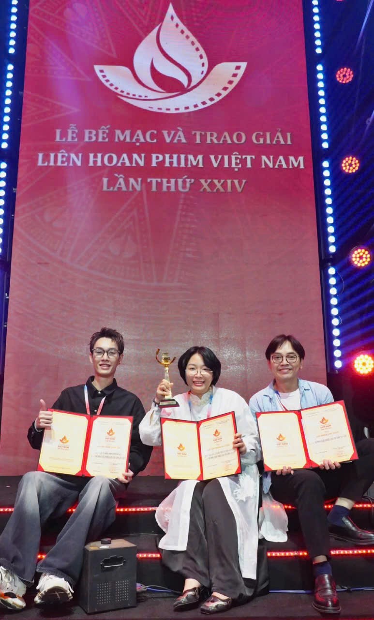 Chủ nhân giải thưởng Bông sen Vàng lần thứ 24: Họ nói gì?