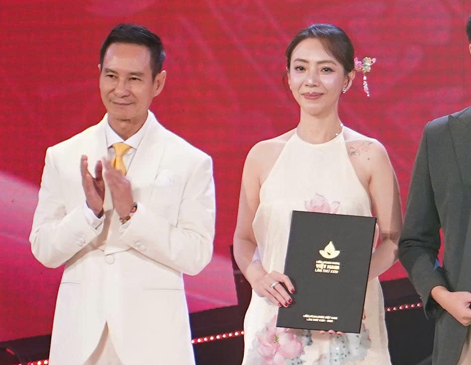 Chủ nhân giải thưởng Bông sen Vàng lần thứ 24: Họ nói gì?