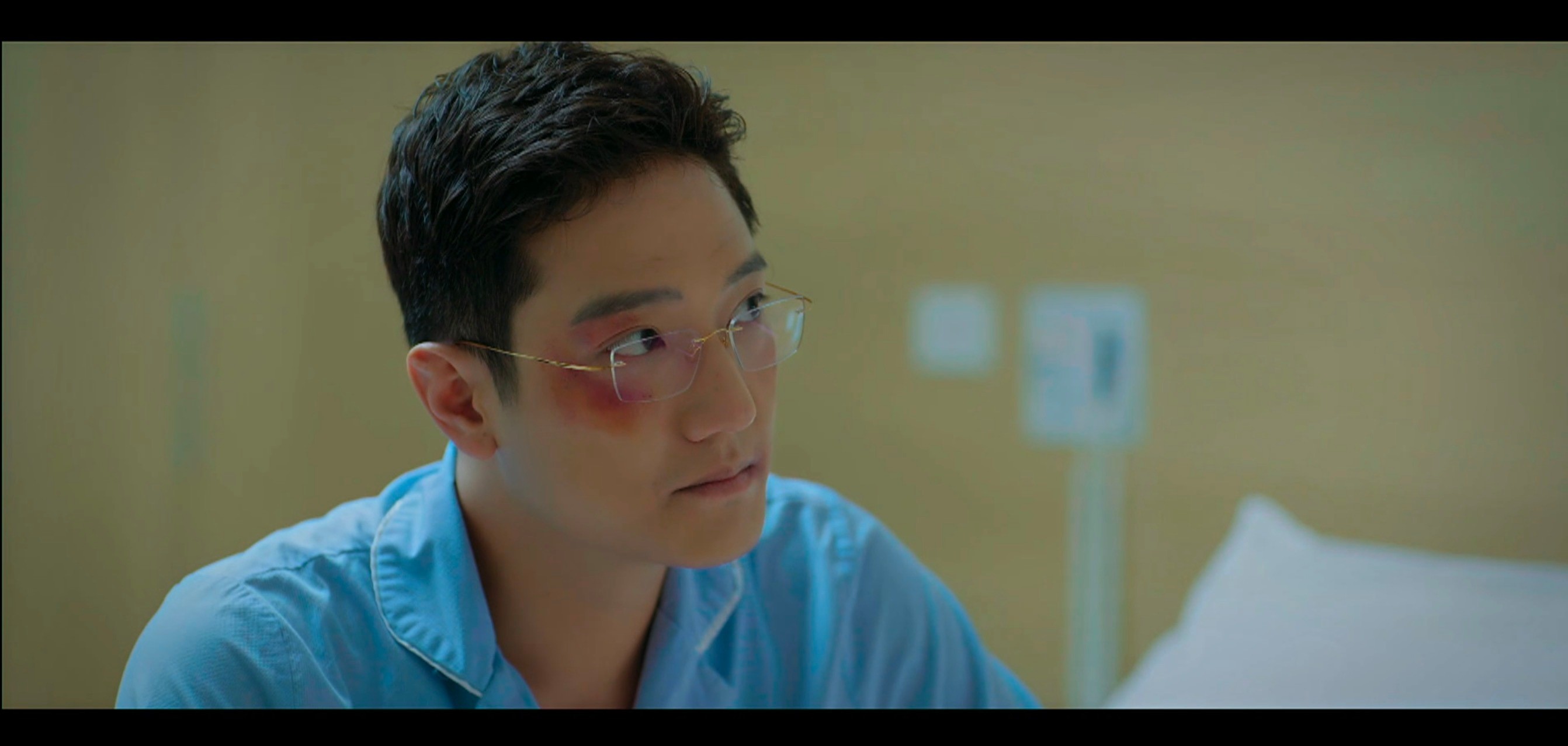 Chí Nhân trở thành tâm điểm 'ném đá' vì vai Nghiêm trong 'Cách em 1 milimet' quá đáng ghét