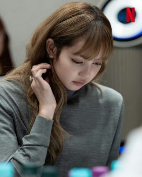 Lisa (BlackPink) xác nhận góp mặt trong phim hành động Netflix