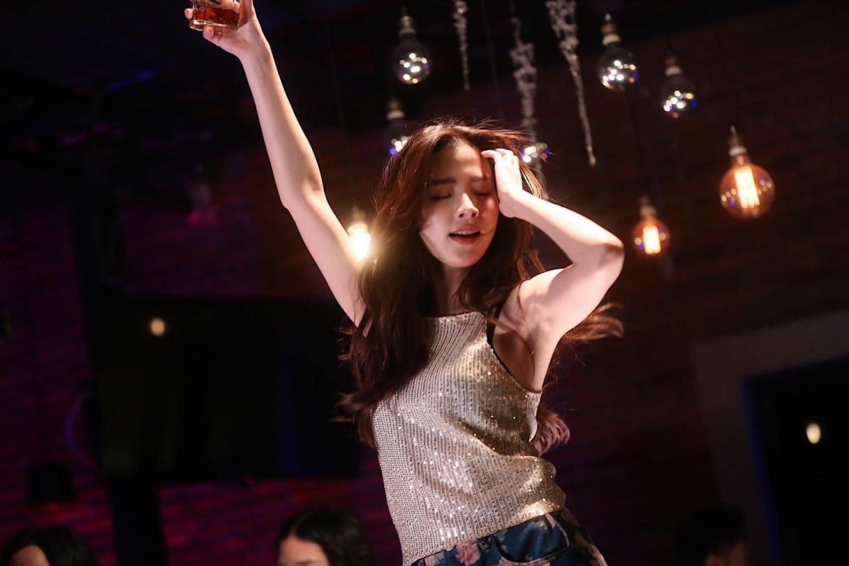 Phim hot xứ Chùa Vàng gây sốt màn ảnh Việt với câu chuyện về một mỹ nhân có 9 đời chồng