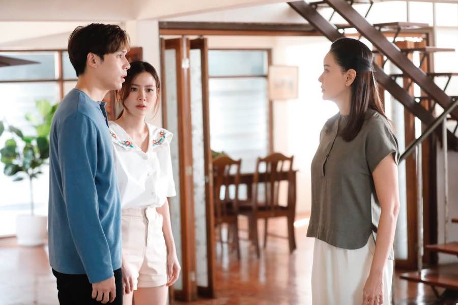 Phim hot xứ Chùa Vàng gây sốt màn ảnh Việt với câu chuyện về một mỹ nhân có 9 đời chồng