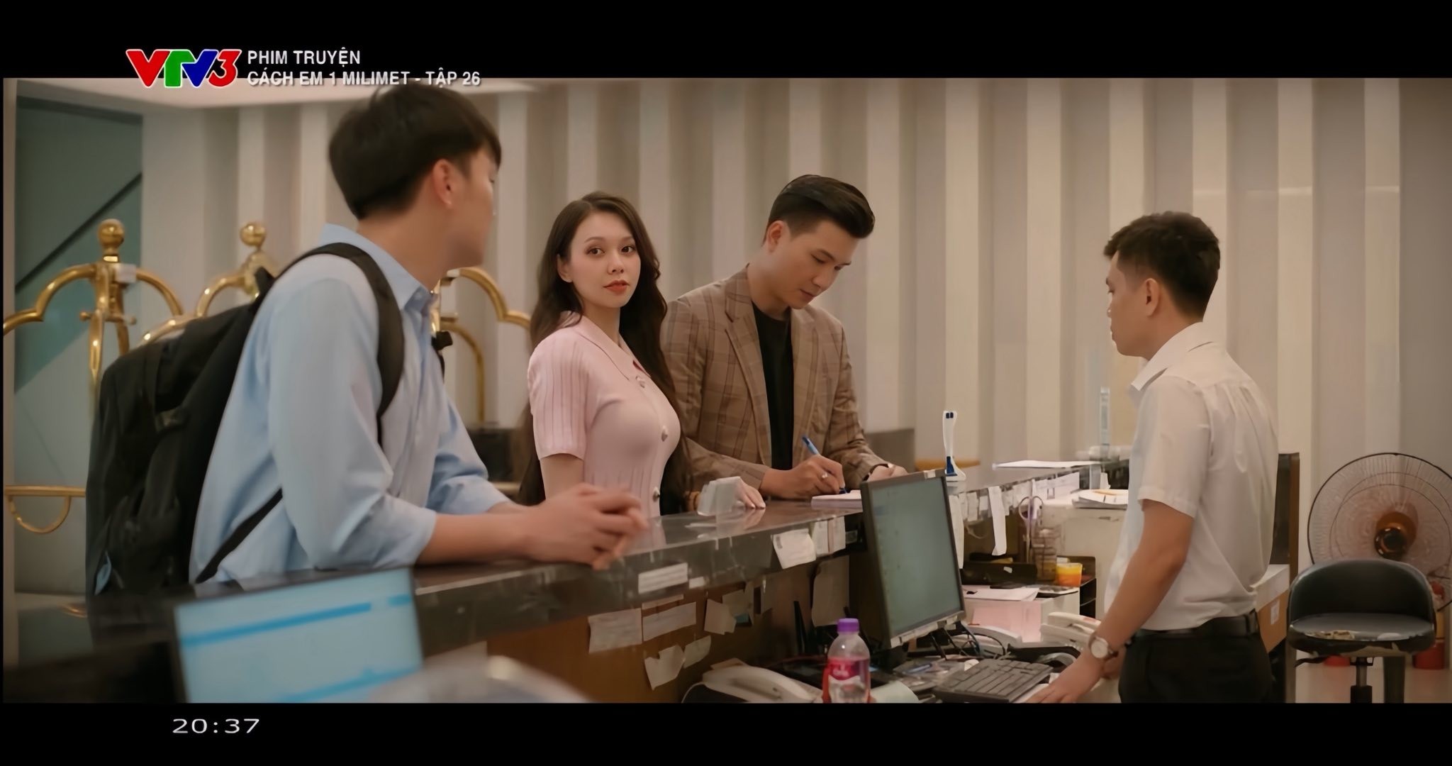 Diễn viên Hà Bùi gây bão mạng xã hội chỉ sau một đêm nhờ vai Duyên lăng nhăng