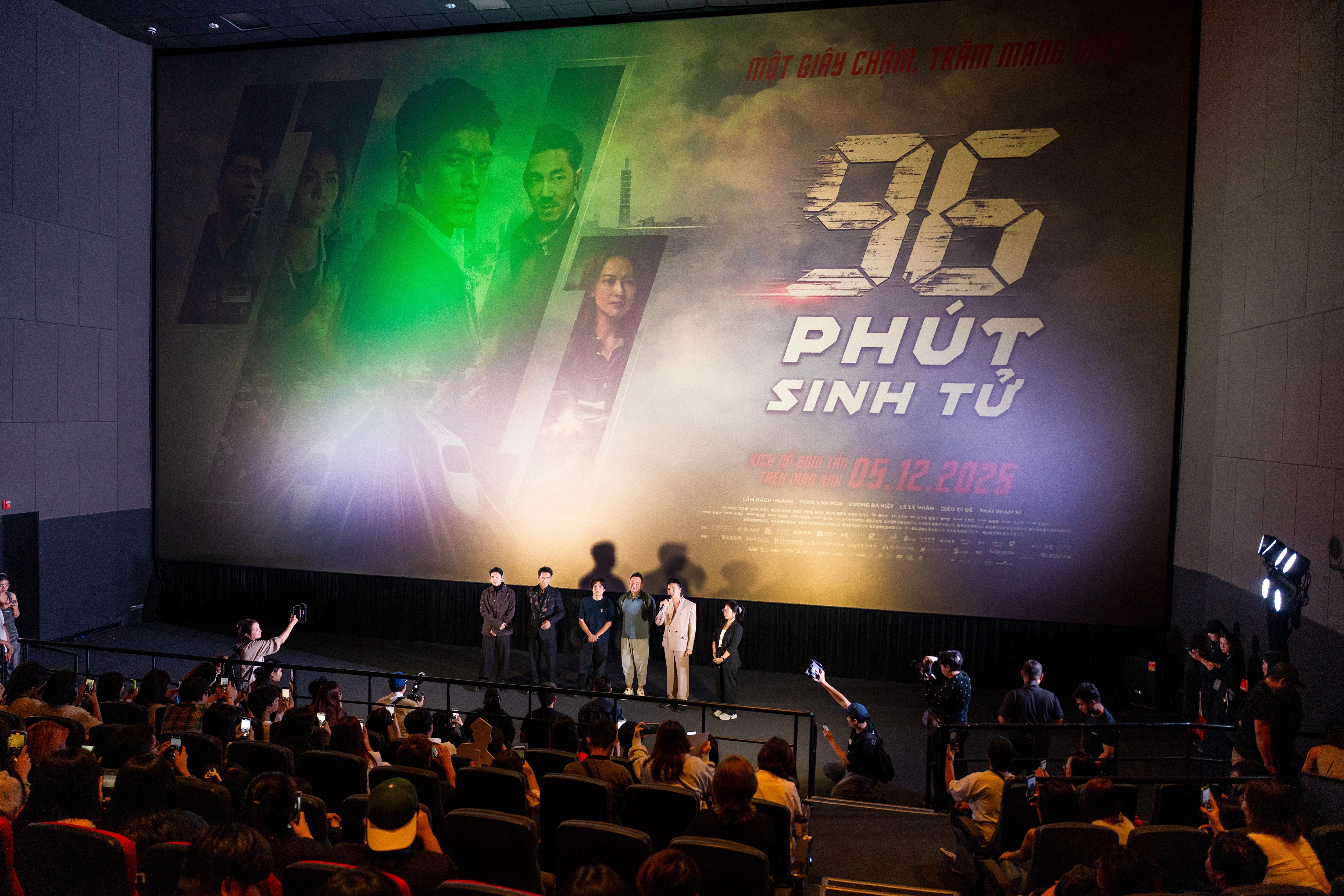 'Nam thần xứ Đài' Lâm Bách Hoành hội ngộ cùng dàn sao trăm tỷ của 'Tử chiến trên không', 'Mưa đỏ' tại họp báo '96 phút sinh tử'